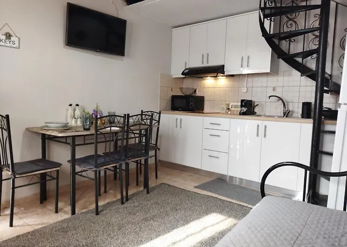 Апартаменты Christina's House Alepou