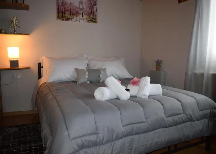 Christina's House Апартаменты *